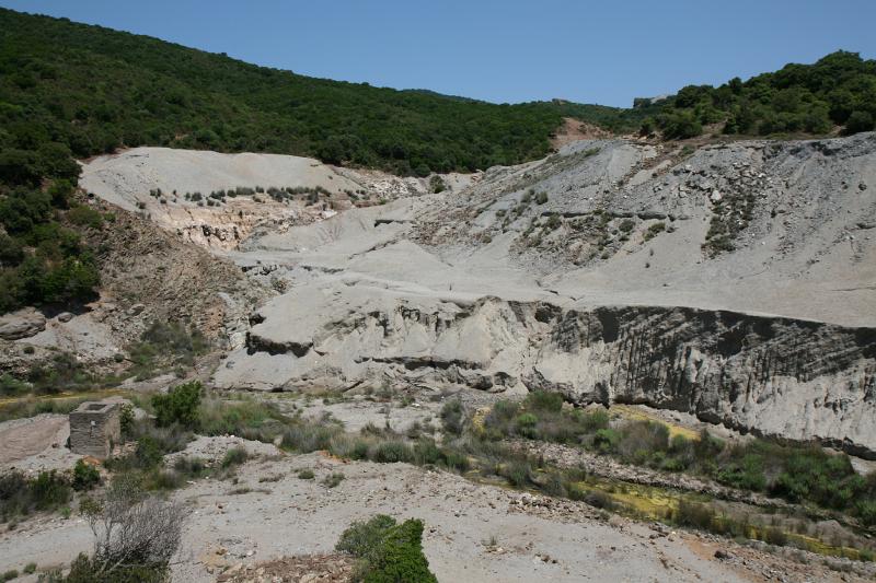 Sardinien2009_0016.JPG - Überreste des Bergbaus in Naracauli, kurz vor der Costa Verde.